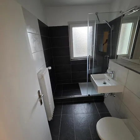 Doppelzimmer Fuer Bis Zu 4 Personen - 3 Og Privat bolig Duisburg