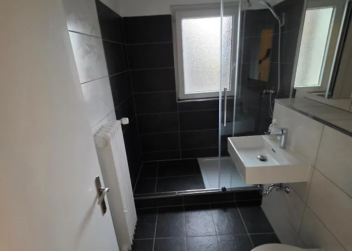 Doppelzimmer Fuer Bis Zu 4 Personen - 3 Og Privat bolig Duisburg